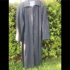 Pendleton 12 Gray 100% Virgin Wool w 2 pockets